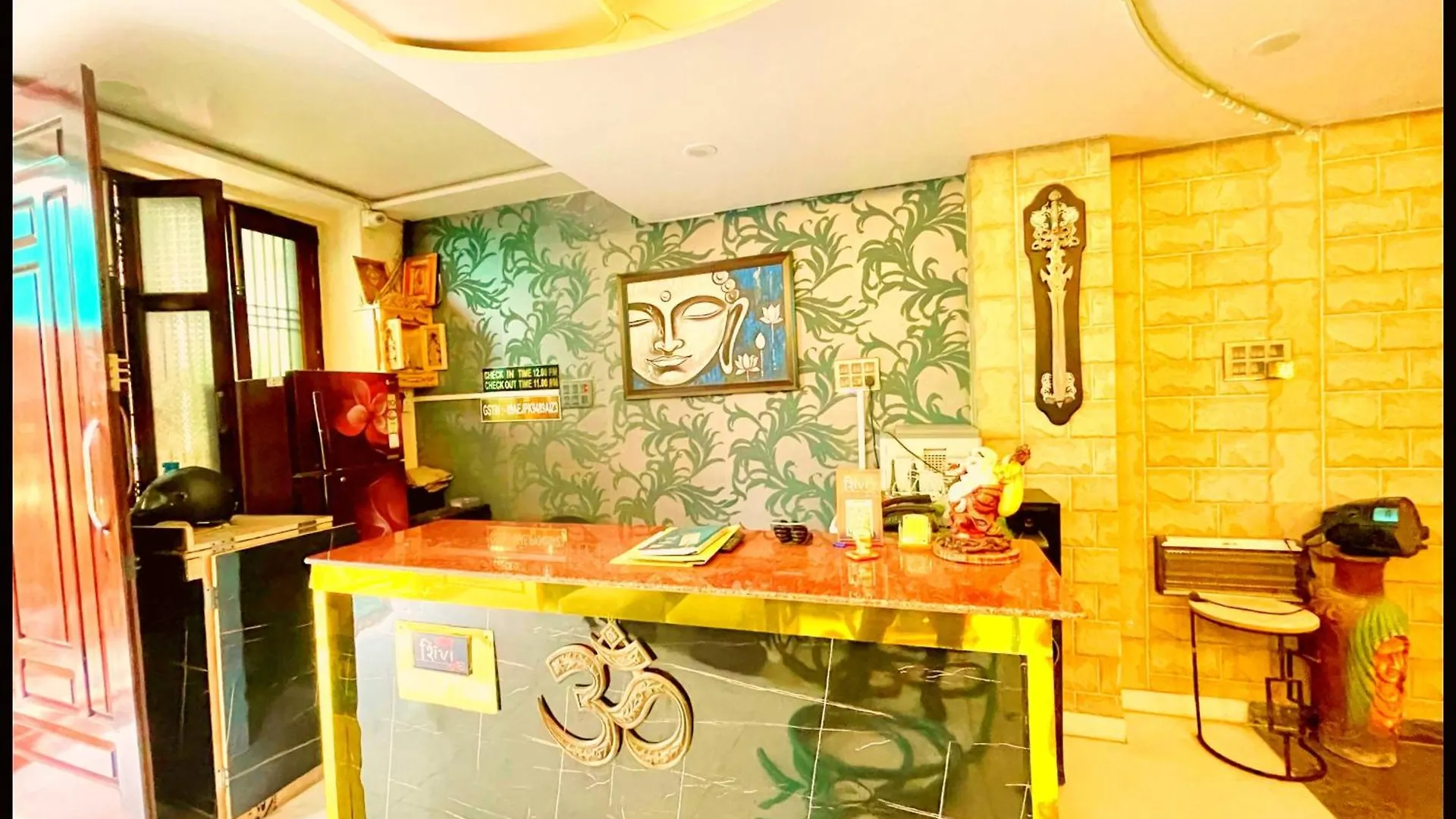 Varanasi Hotel Sivi - Residency Near Kashi Vishwanath Temple - Swimming Pool -Free Public Parking And Wifi Facilities - A Premium Hotel In Varanasi